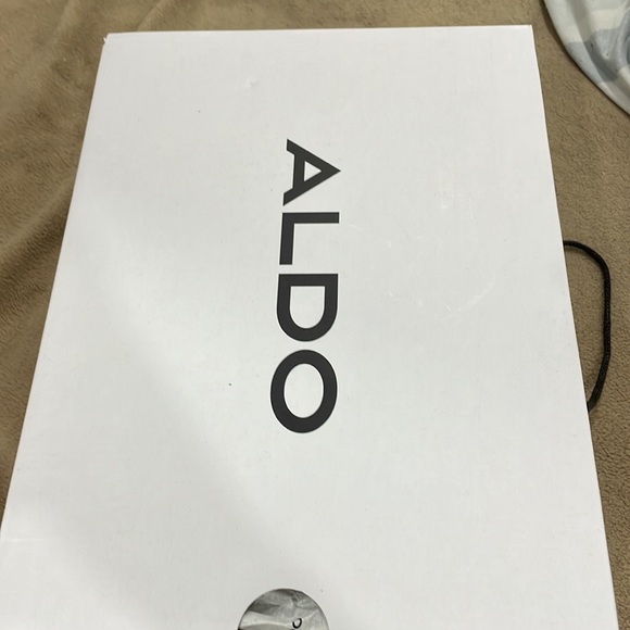 Aldo white/nude with gold on heel (mini heel) - size 10 - Picture 3 of 4